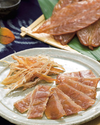 豊かな味わいと独特の香り、和田珍味のふぐのくんせい